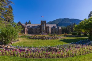 Scenic view of downtown Banff Avenue with Cascade Mountain in the background
